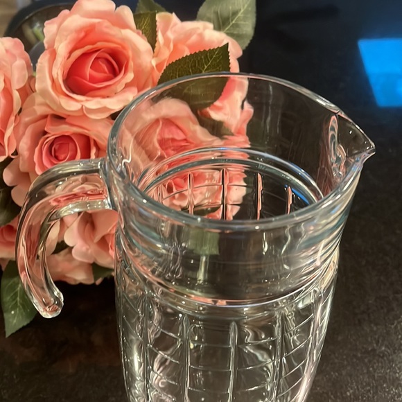 Square Design 9" Glass Pitcher - Picture 4 of 10